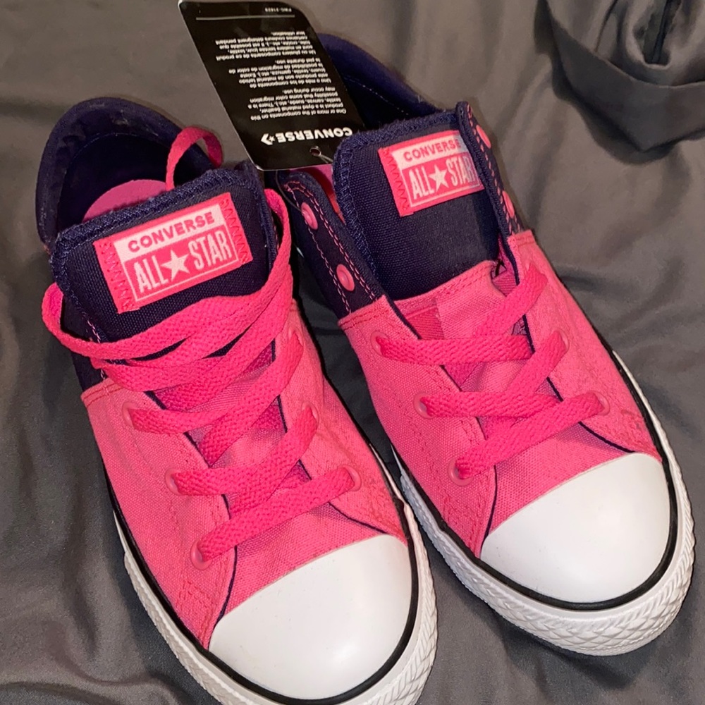Converse Jr size 4